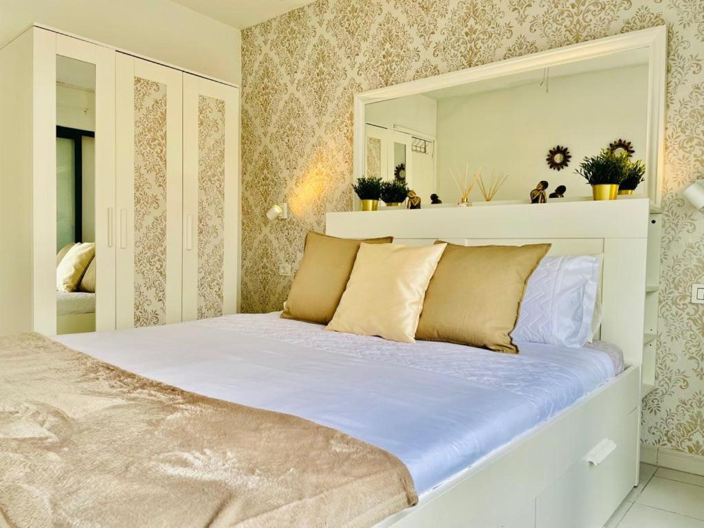 The Malibu Holiday Club Suite - Puerto Rico Пуэрто Рико Экстерьер фото
